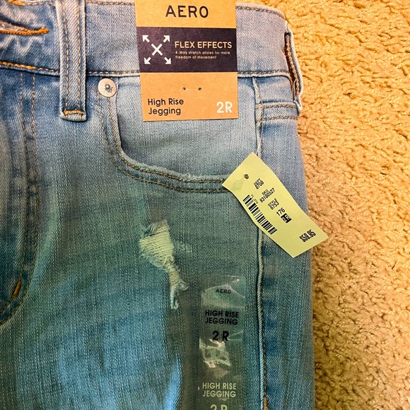 Aeropostale High Rise Ripped jeans - Picture 3 of 3